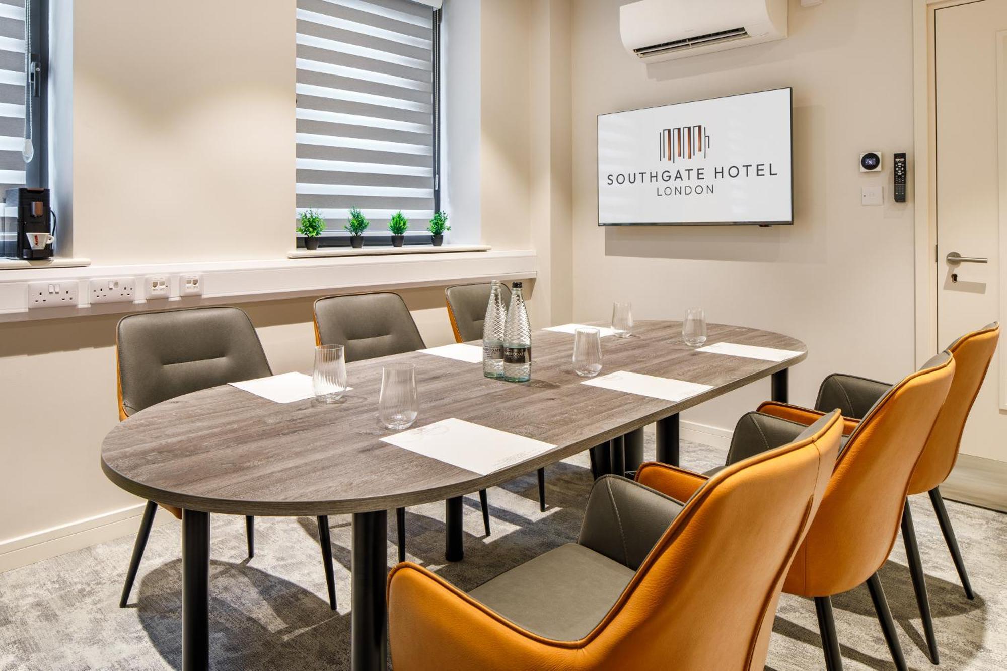 Southgate Hotel London East Barnet Dış mekan fotoğraf